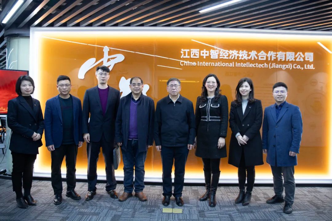 江西省行政管理學(xué)會(huì)會(huì)長(zhǎng)廖裕良蒞臨公司參觀調(diào)研